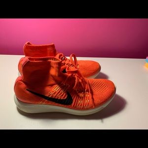 Nike LunarEpic Flyknit Running Shoe